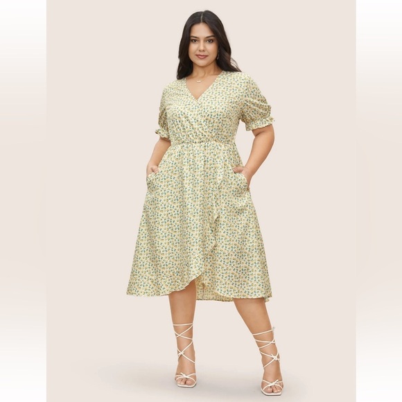 BloomChic Plus Size 6XL Citrus Lemon Print Overlap Collar Lantern Sleeve Dress - Picture 8 of 8